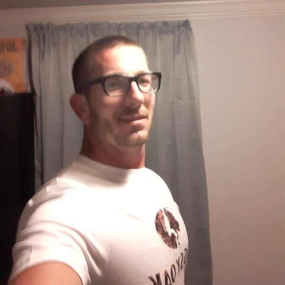 Meet your Posher, Dustin - Picture 1 of 1
